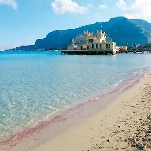 Appartamento Mare Piscina Chifevi, Mondello