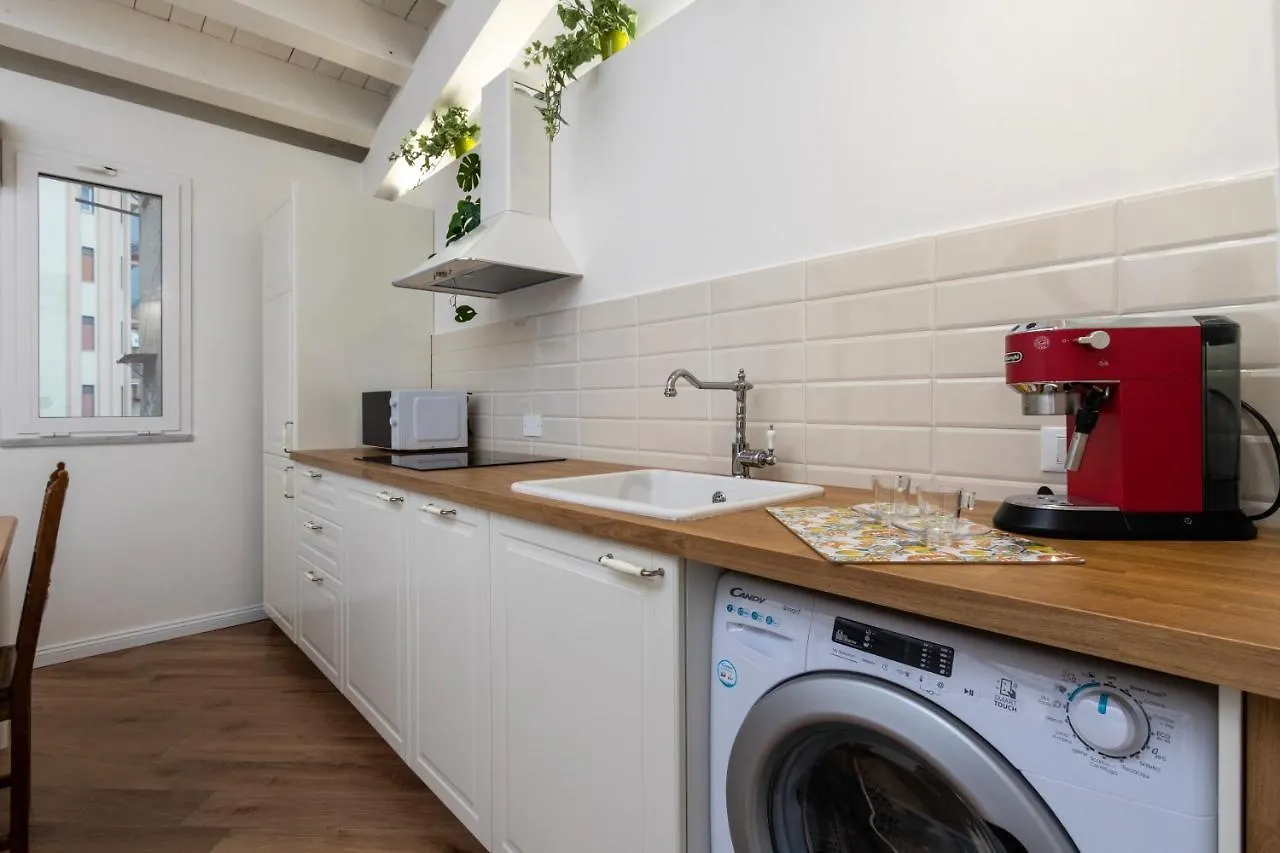 Cortile Del Greco Apartments Palermo 0*,